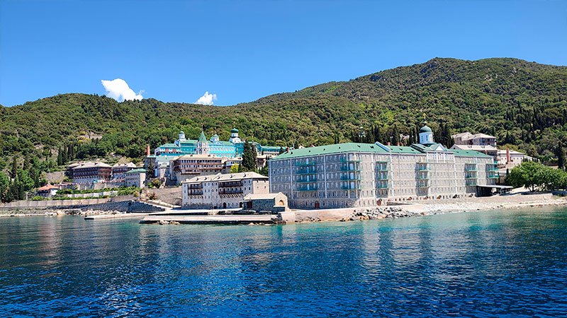 Монастырь святого Пантелеймона, вид с моря